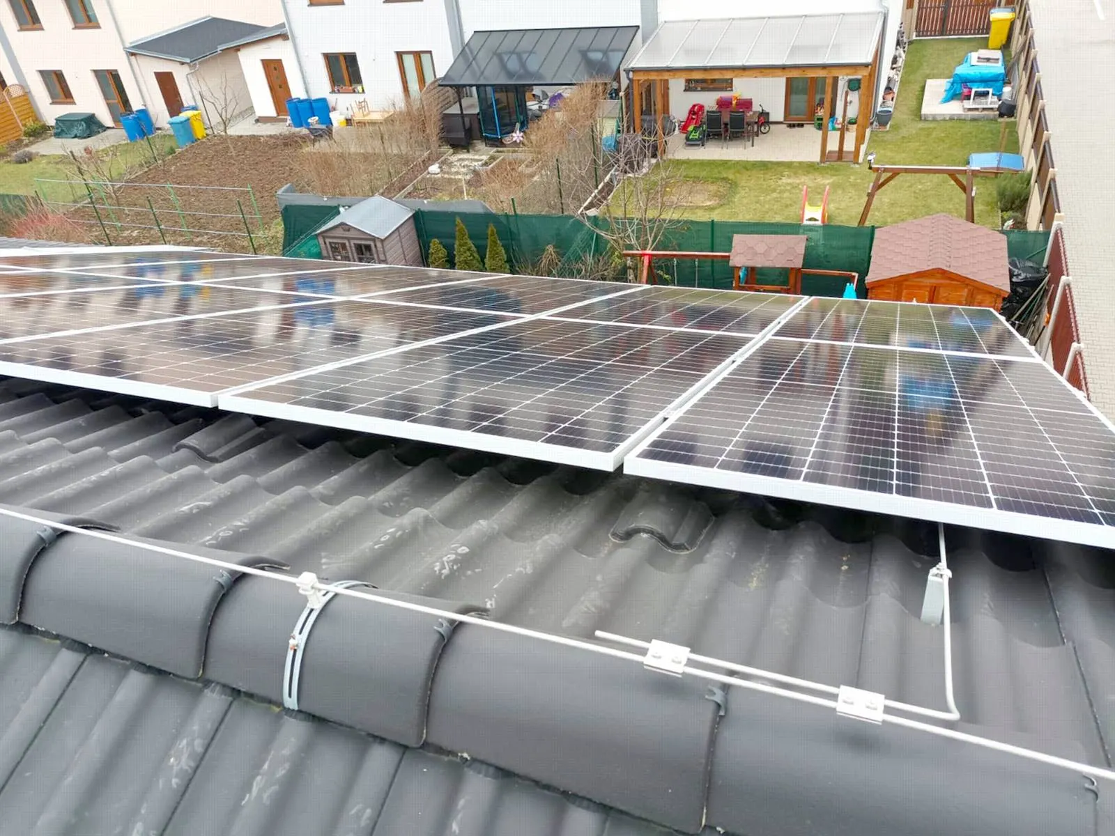 Chýně – Výkon 5,4 kWp, Baterie 10,65 kWh