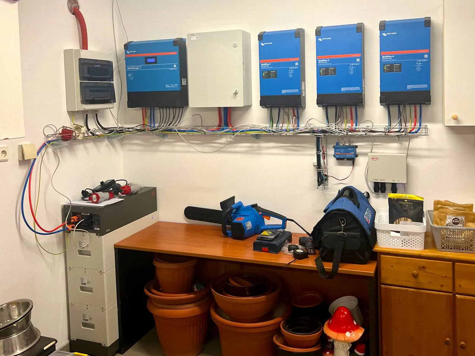 Srch – Výkon 13,35 kWp, Baterie 14,4 kWh