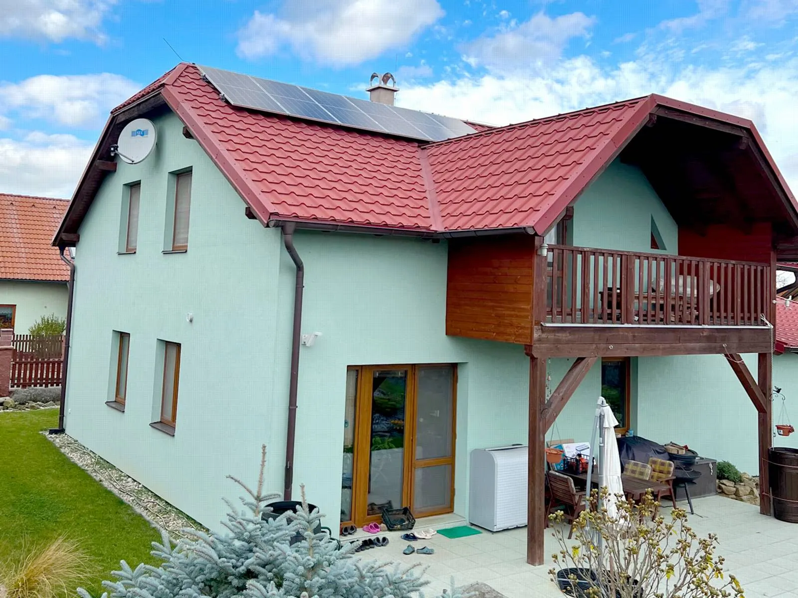 Horní Ředice – Výkon 5,4 kWp, Baterie 10,65 kWh