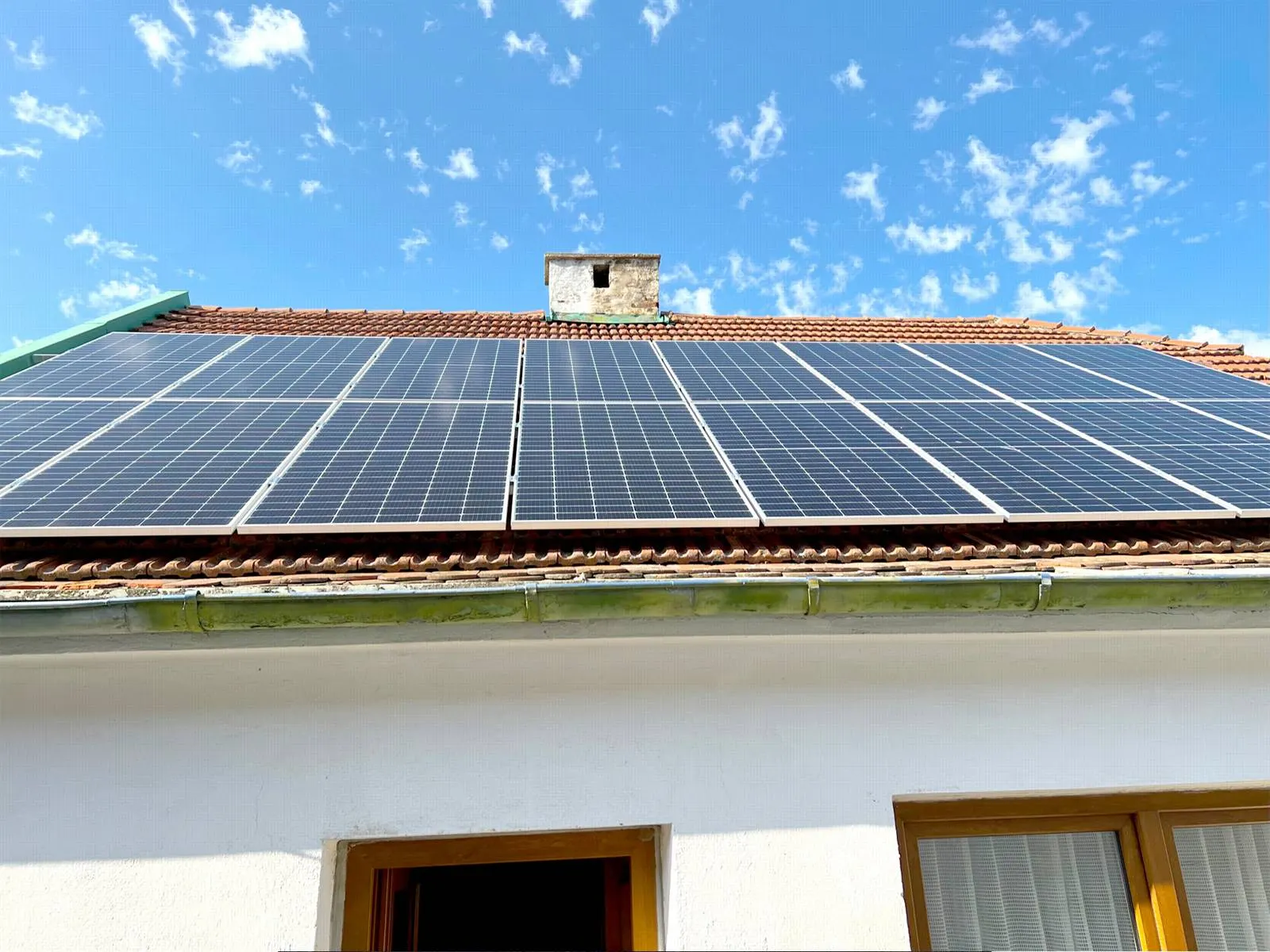 Suchá Lhota – Výkon 7,12 kWp, Baterie 10,65 kWh