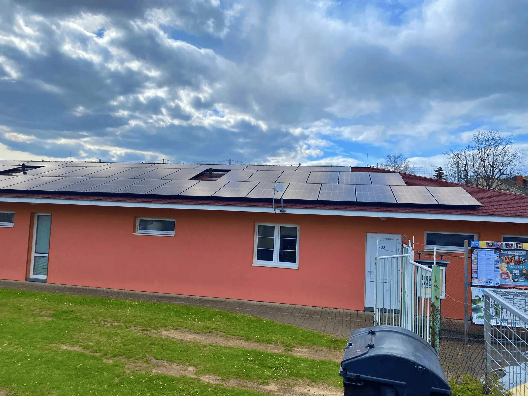 Fotbalový klub TJ SOKOL – POKRATICE – výkon FVE 25,76 kWp