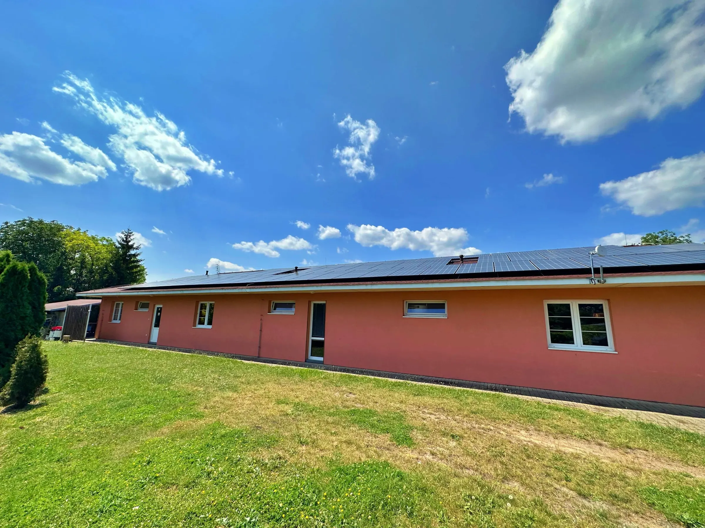 Fotbalový klub TJ SOKOL – POKRATICE – výkon FVE 25,76 kWp