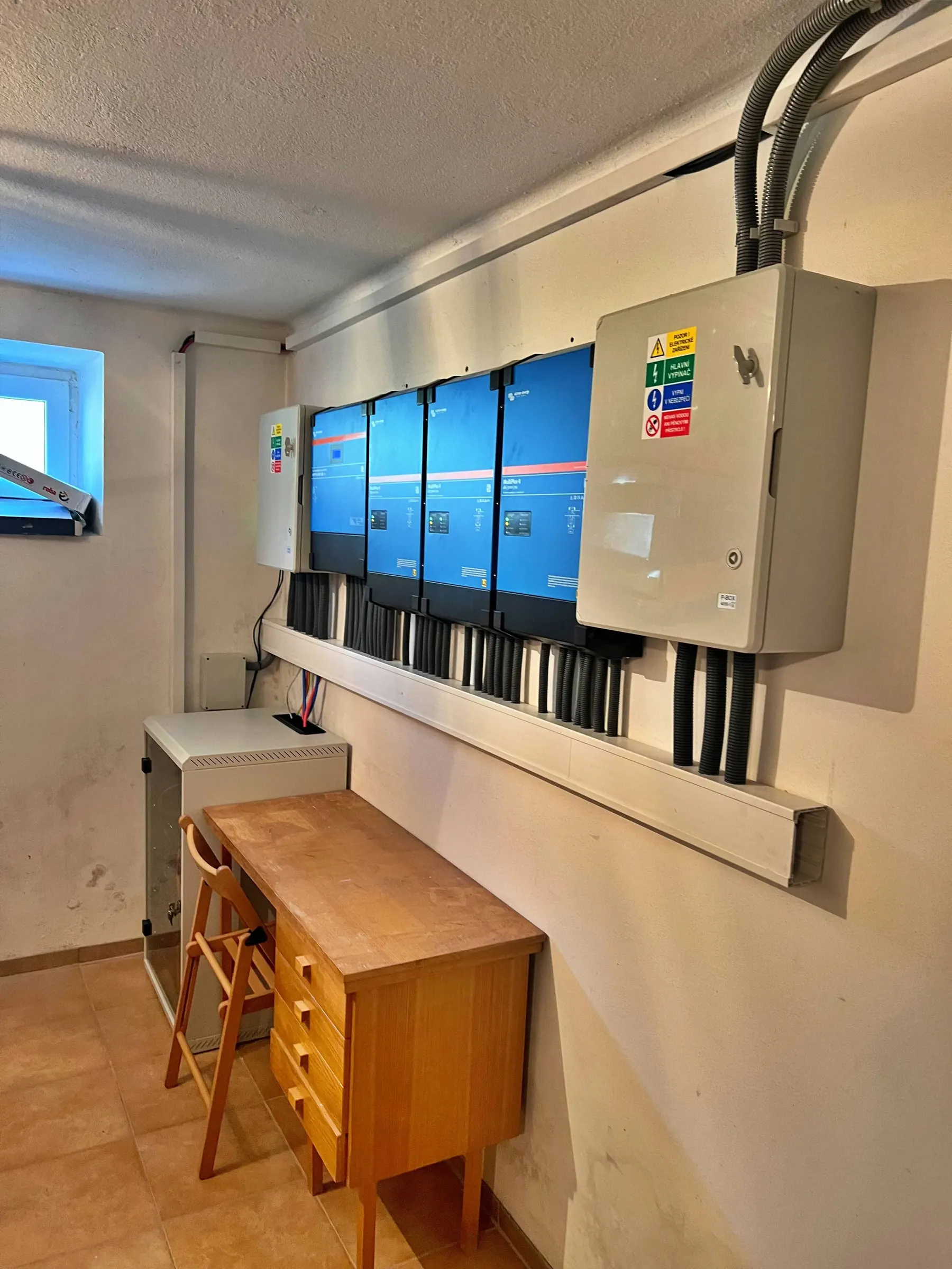 Penzion Opočno – výkon 21,64 kWp, baterie 10,8 kWh
