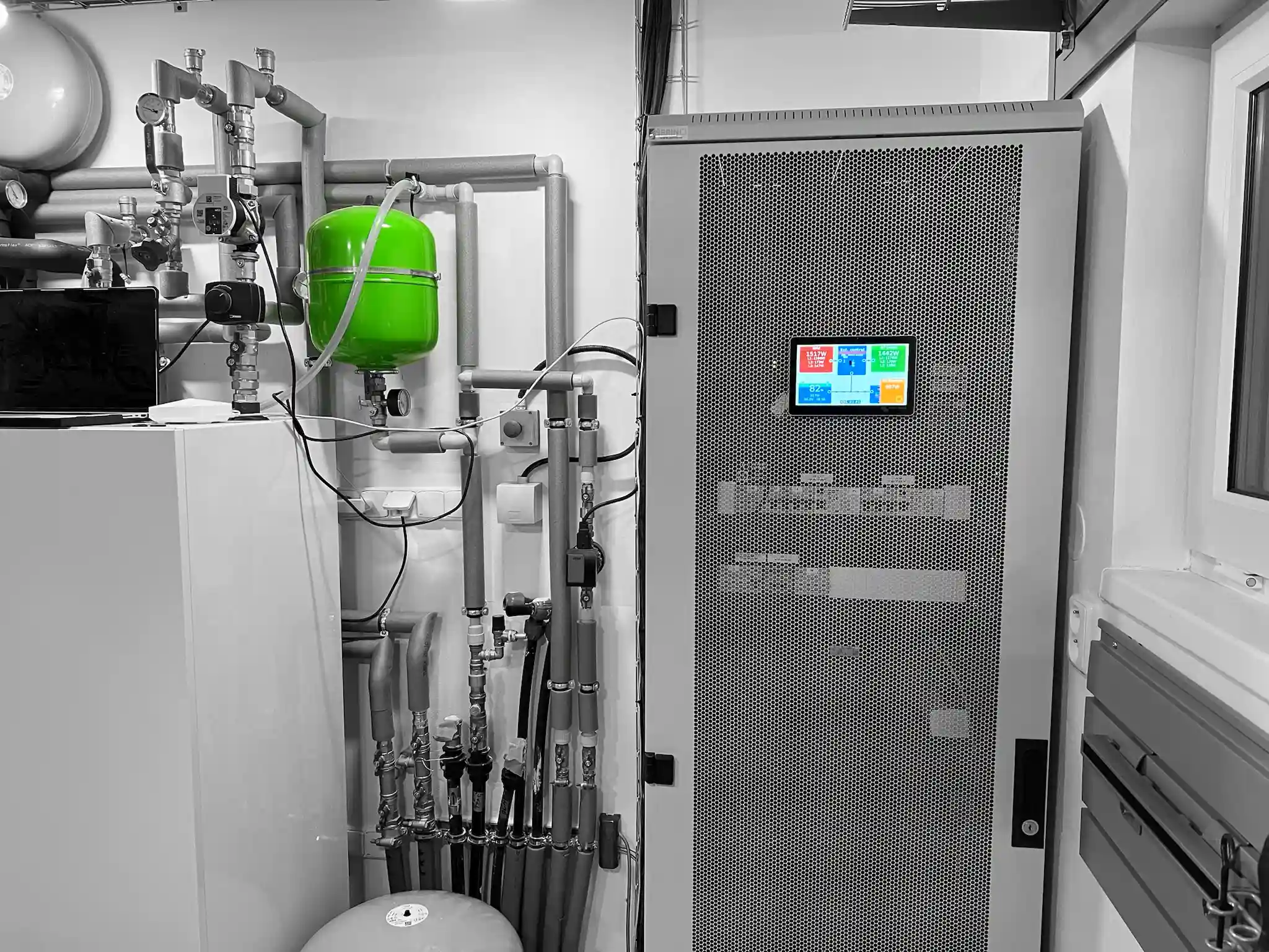 Fotovoltaika Měšice – výkon 9,79 kWp, baterie 14,2 kWh