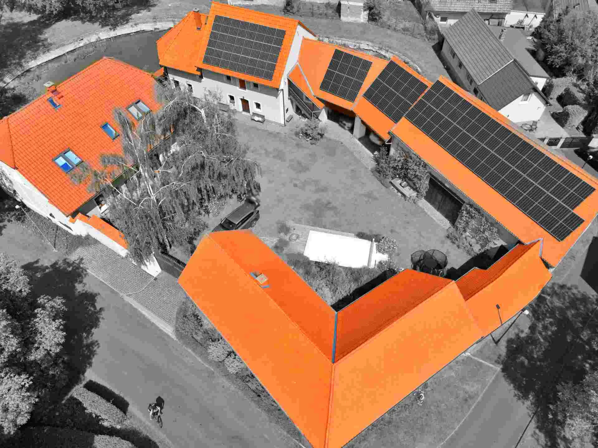 Ústí nad Labem – výkon 32 kWp, baterie 36 kWh