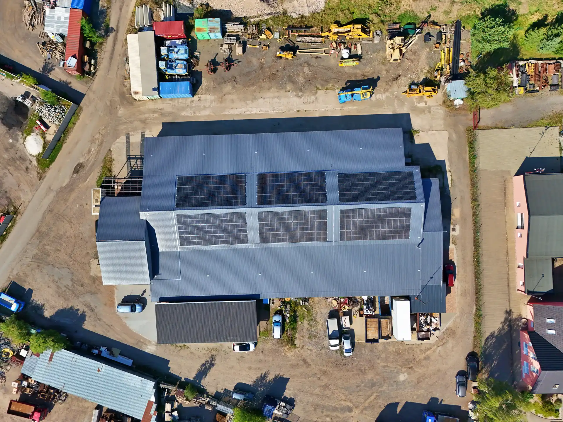 Firemní fotovoltaika Pardubice – 99,36 kWp