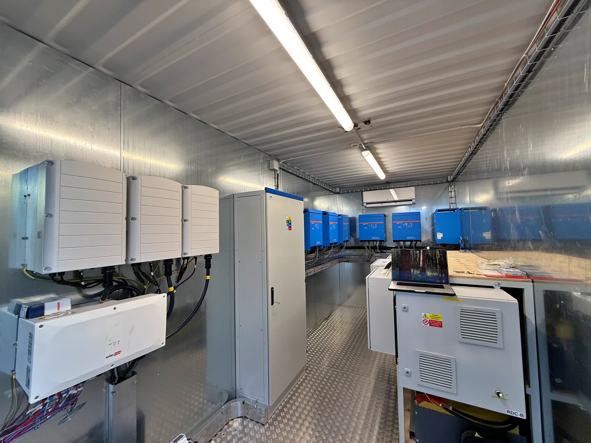 Firemní fotovoltaika EPO GEARMONT – 99,9 kWp, Kopřivnice
